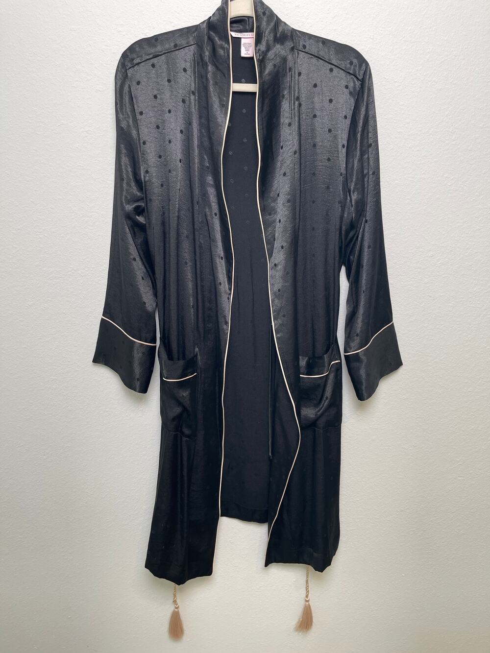 Victoria’s Secret Black Satin Robe Polka Dot Trim Tassel Belt Sleepwear M